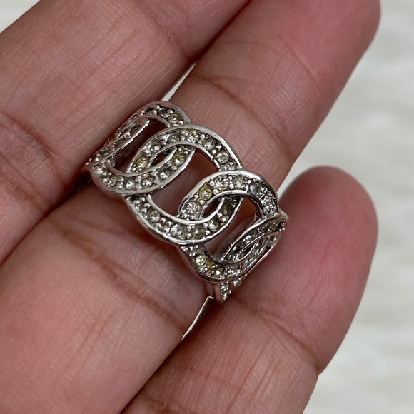 Silver-tone ring with crystals - Picture 2 of 4